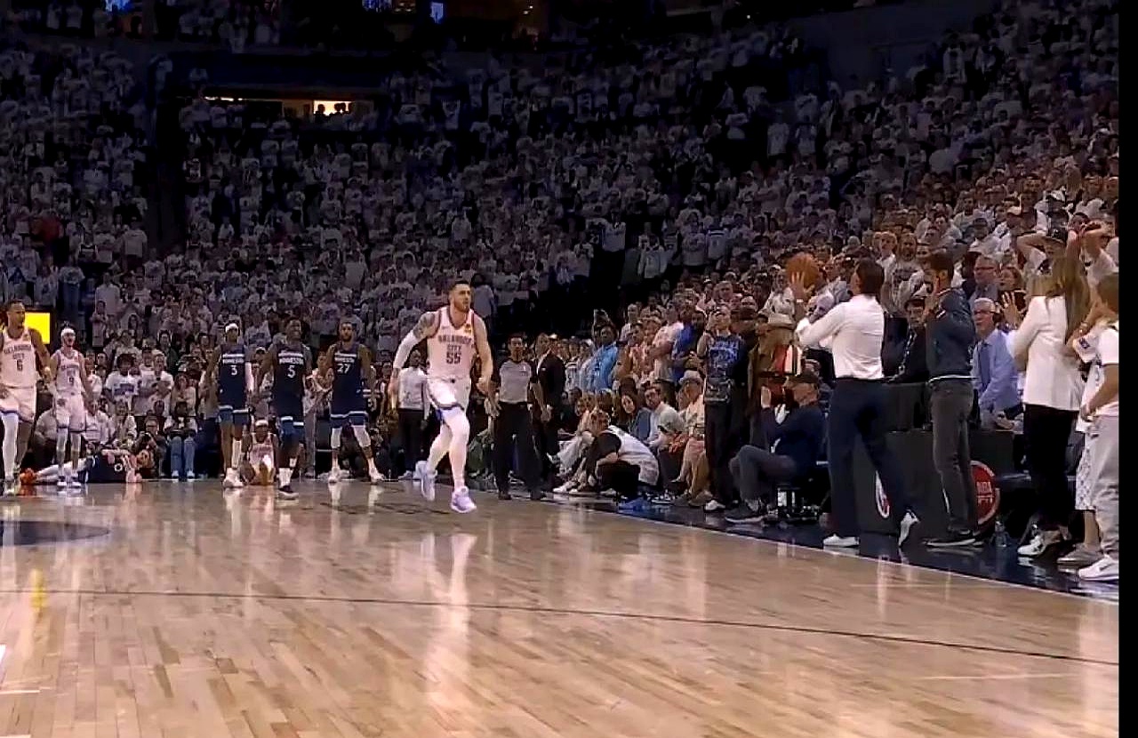 NBA东西部决赛即将开场球迷翘首期待