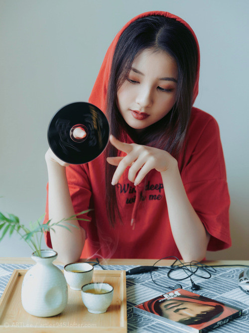 冰与火的共振，当马刺铁壁遇上英格拉姆的绝杀之舞