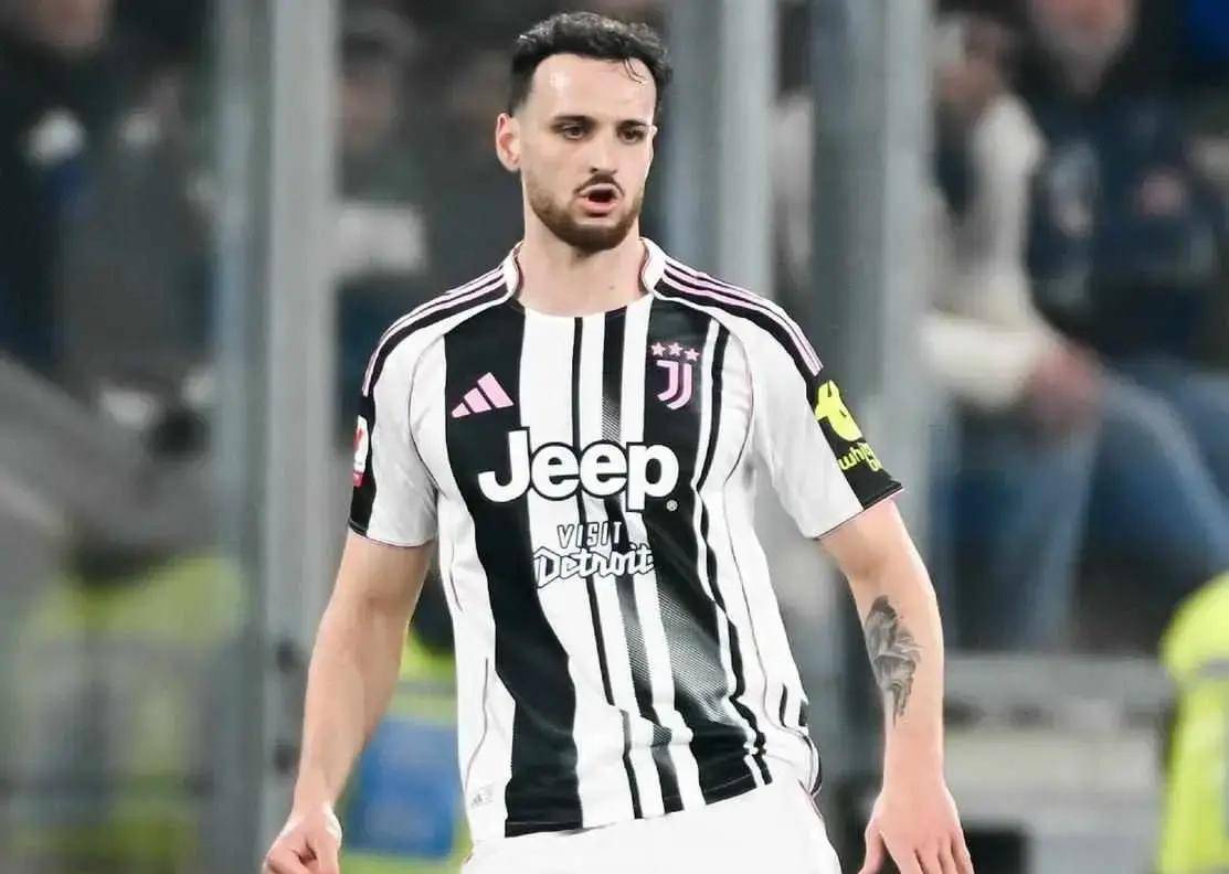 本泽马爆发，贝蒂斯巅峰对决胜出那不勒斯